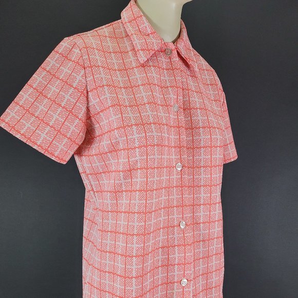 60s/70s Mod Grid Print Short Sleeve Button Up Top - Picture 4 of 7